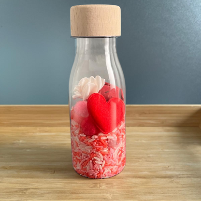 Botella sensorial de San Valentín
